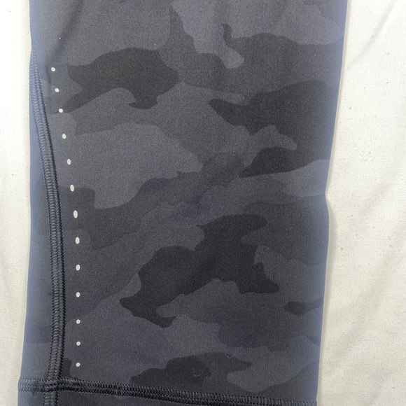 NWT Lululemon Swift Speed Crop HR 21” - Picture 12 of 13